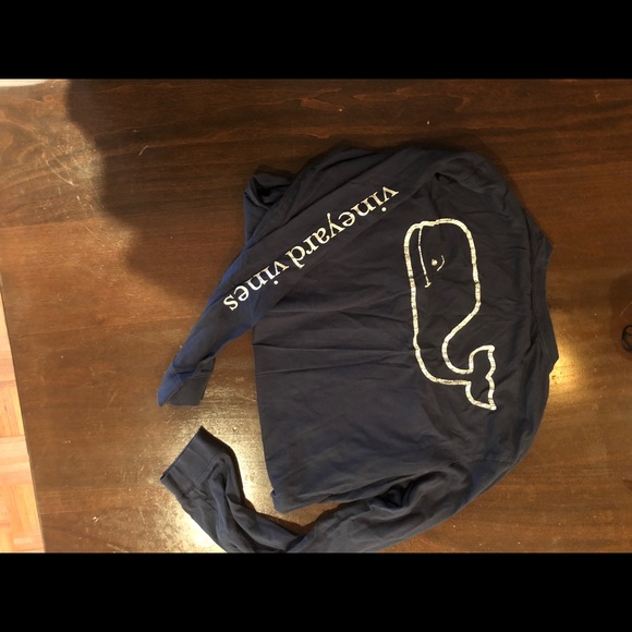 Vineyard vines long sleeve T shirt - Picture 1 of 4